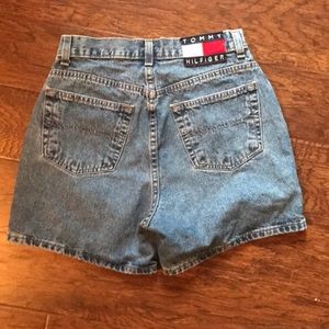 Tommy Jeans Vintage High Waist Shorts